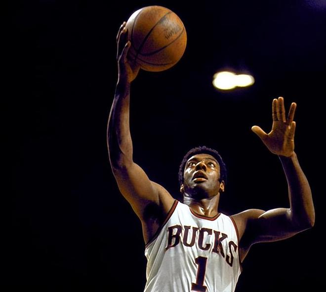 背景故事 背景故事