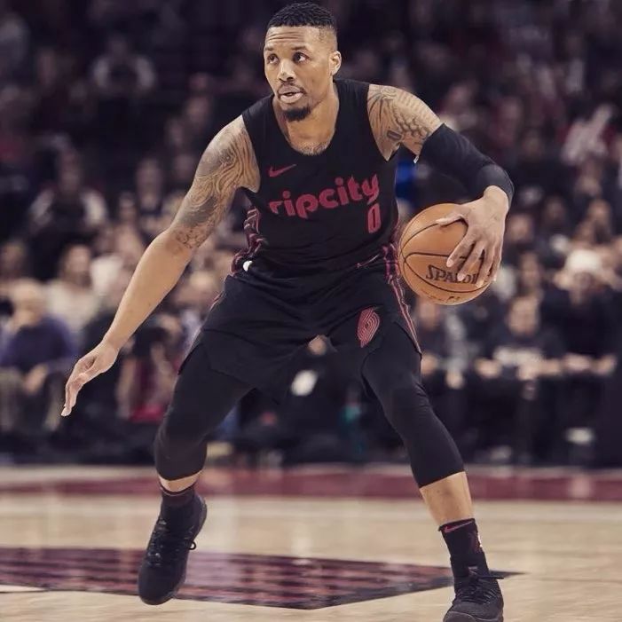 CBA：豪取九连胜 北京北汽队113-101天津男篮.